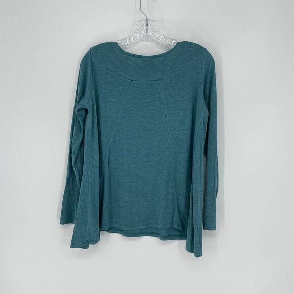 Cabi 3056 Long Sleeve Swing Knit Top Small - Picture 3 of 7